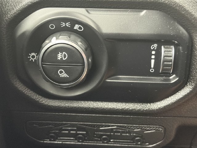 Used 2024 Jeep Gladiator Sport AWD/4WD image 21
