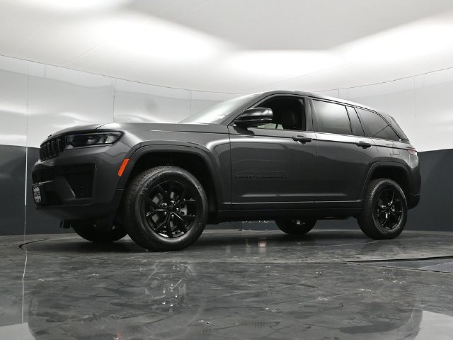 New 2026 Jeep Grand Cherokee Altitude AWD/4WD image 60
