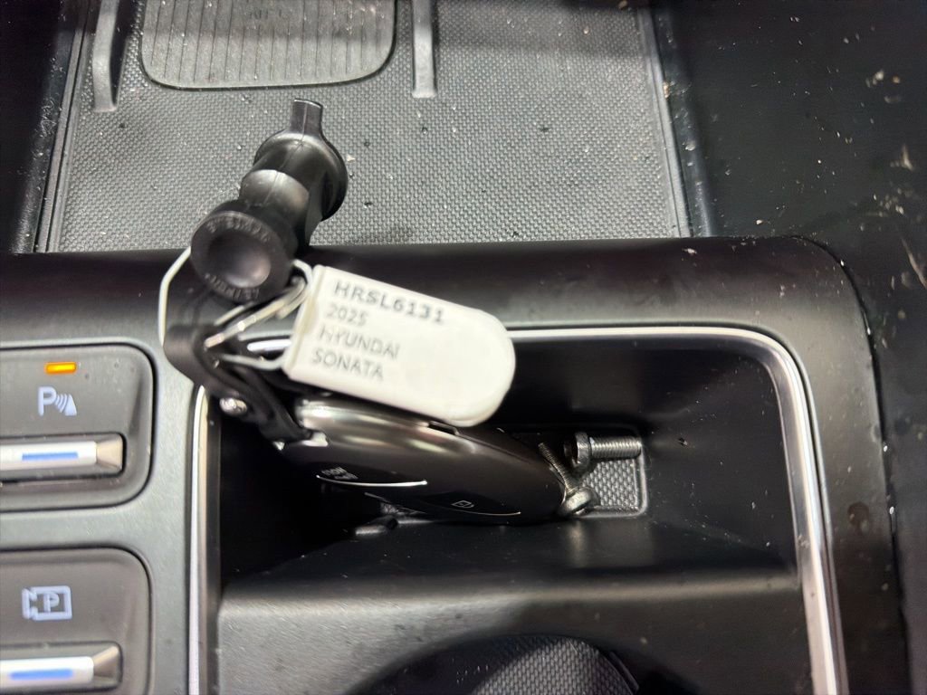 Certified 2025 Hyundai Sonata Limited image 29
