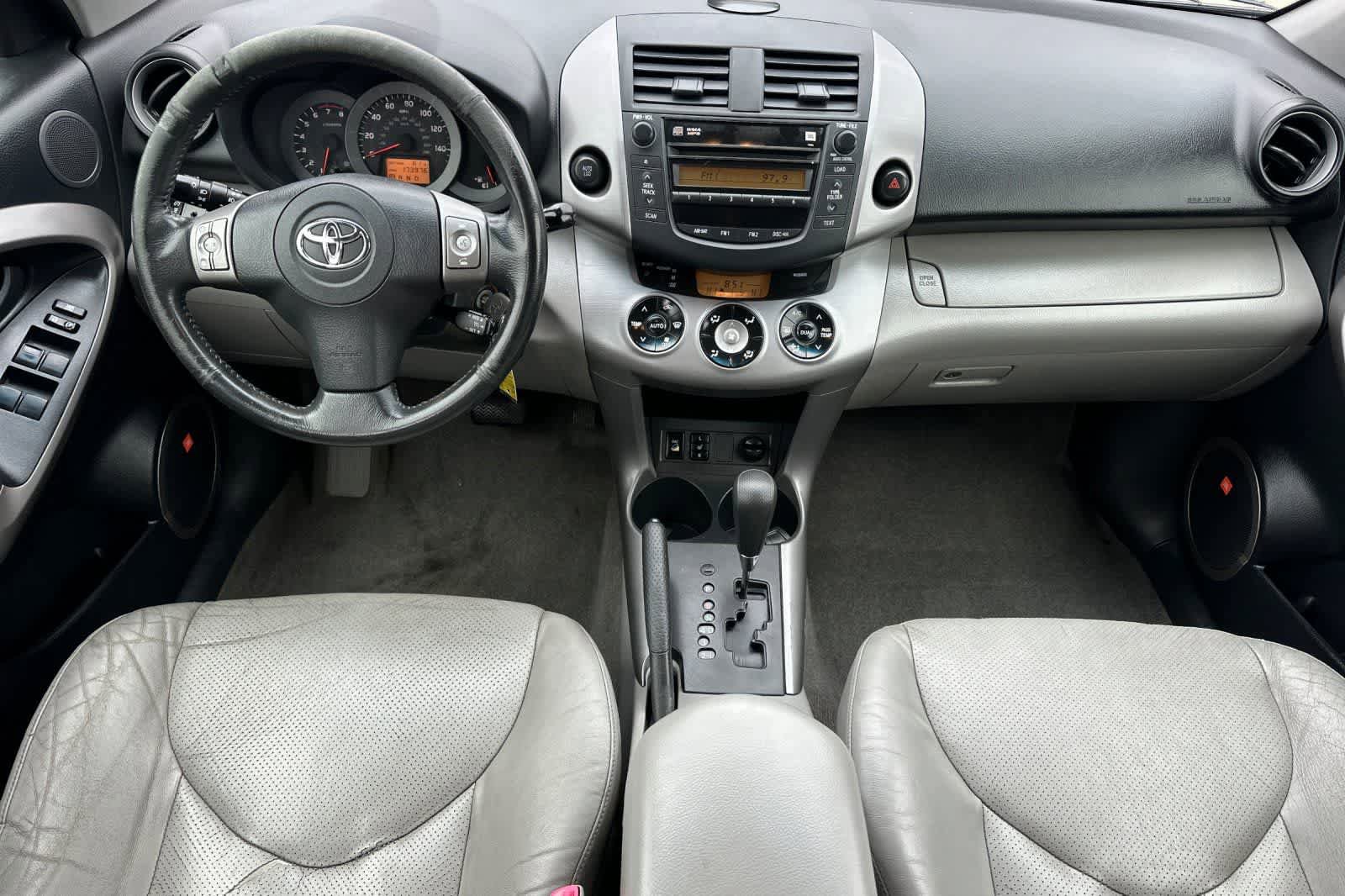 Used 2008 Toyota RAV4 Limited FWD image 4