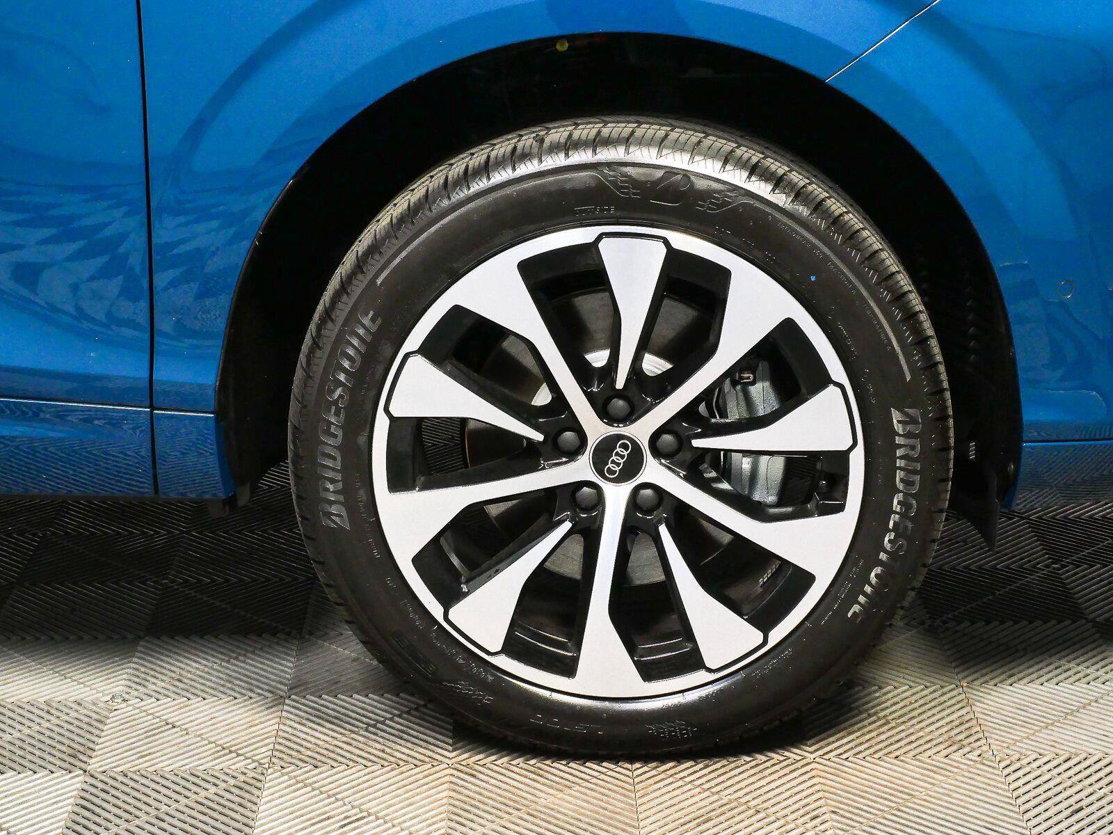 New 2026 Audi Q3 quattro 2.0T AWD/4WD image 15