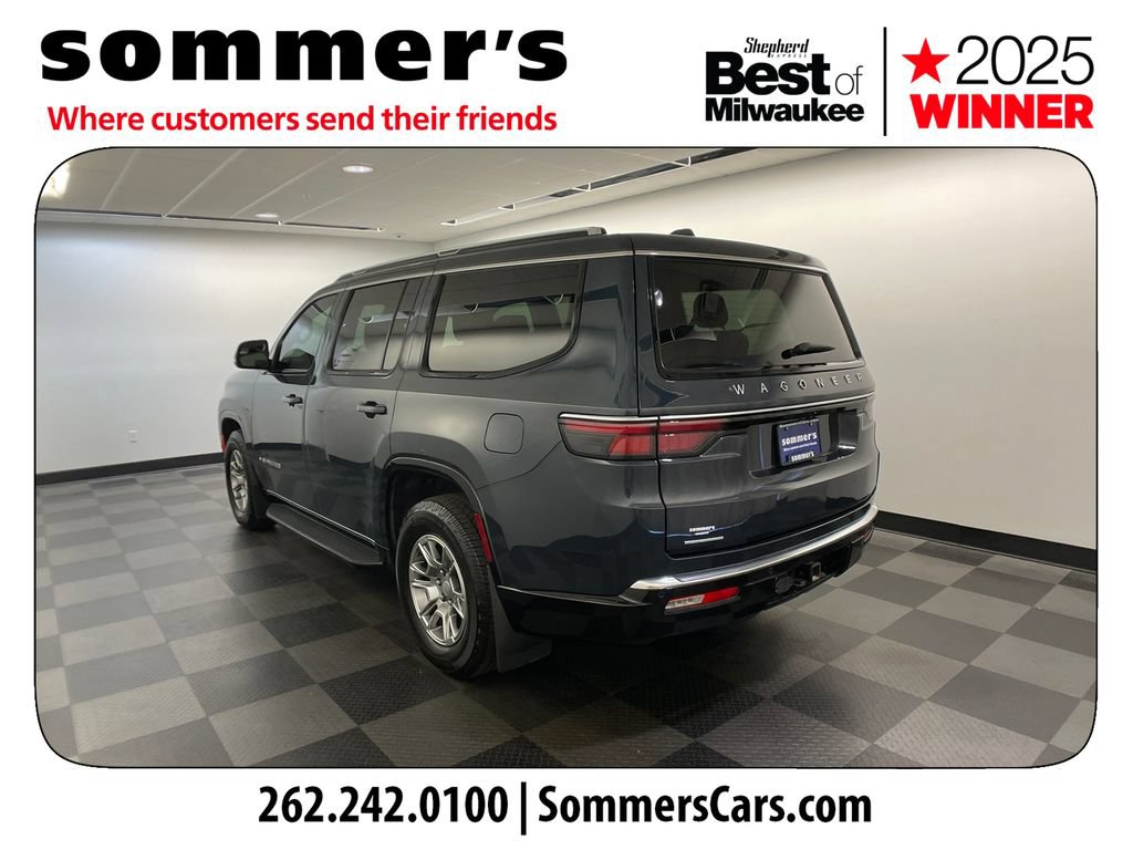 Used 2023 Jeep Wagoneer 4WD image 3