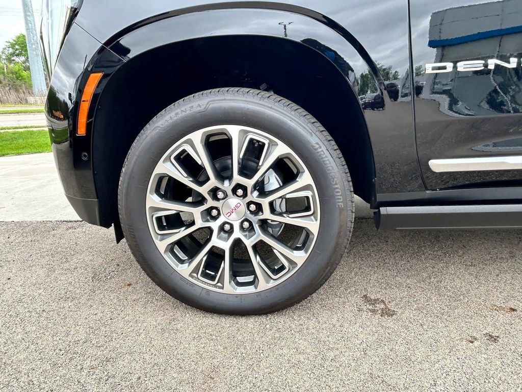 New 2026 GMC Yukon Denali w/ Denali Reserve Package AWD/4WD image 41