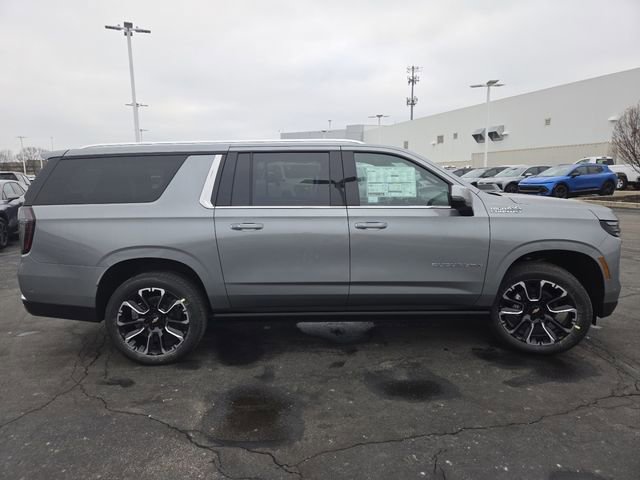 New 2026 Chevrolet Suburban High Country AWD/4WD image 26