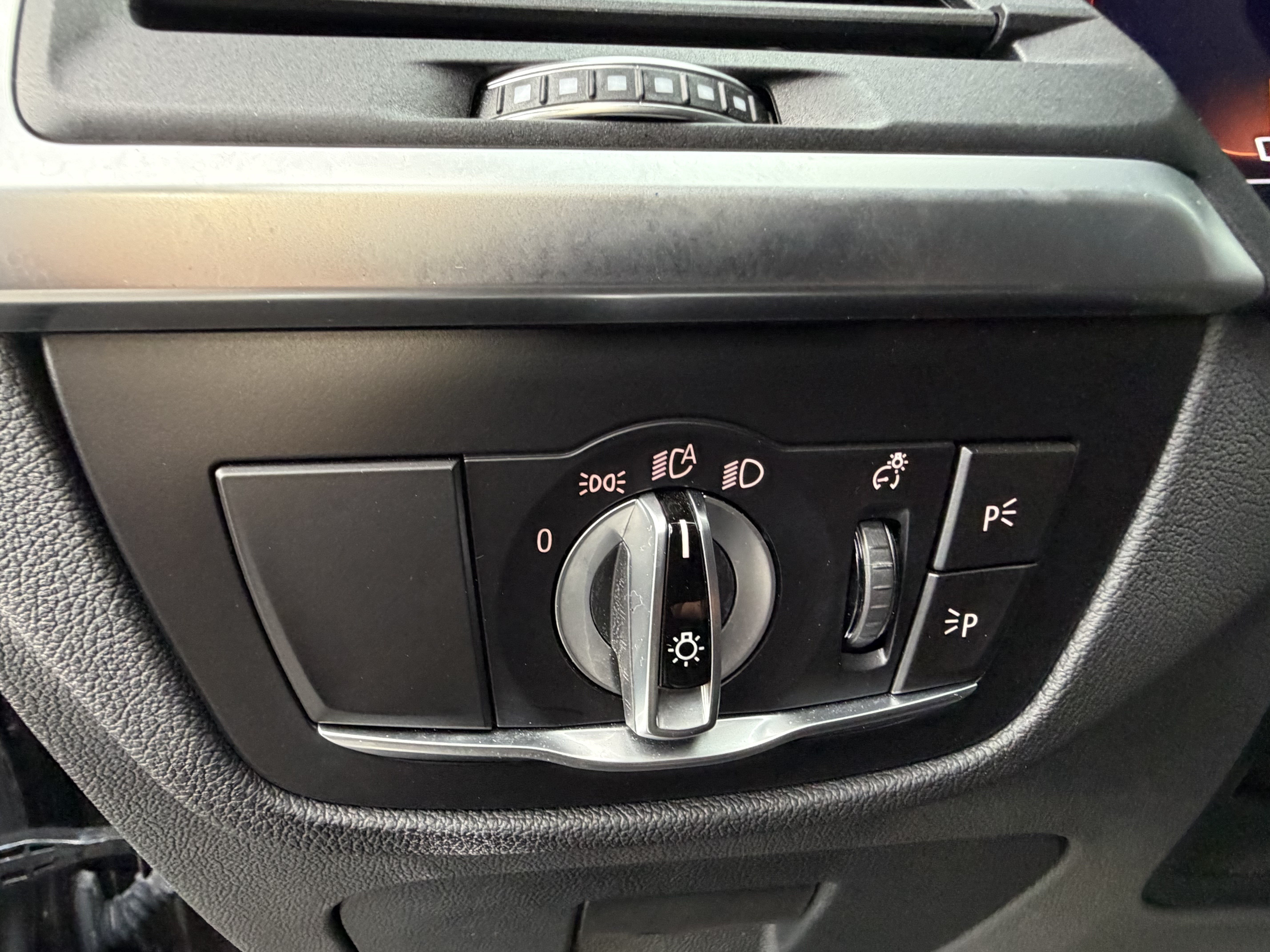 Used 2022 BMW X3 M40i AWD/4WD image 16