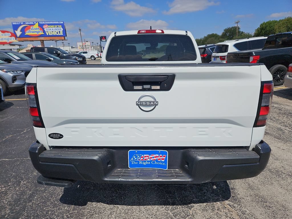 Used 2024 Nissan Frontier S RWD image 9