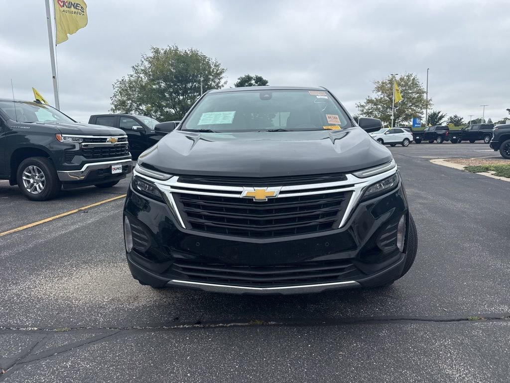 Used 2024 Chevrolet Equinox LT image 3