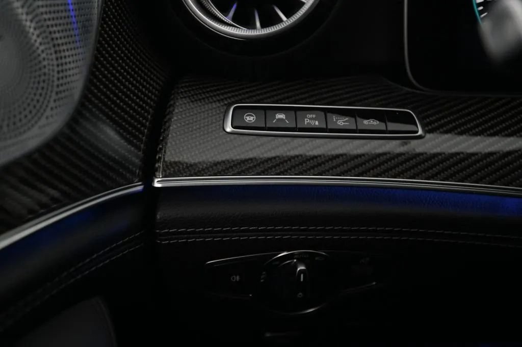 Used 2020 Mercedes-Benz AMG GT 63 S image 30