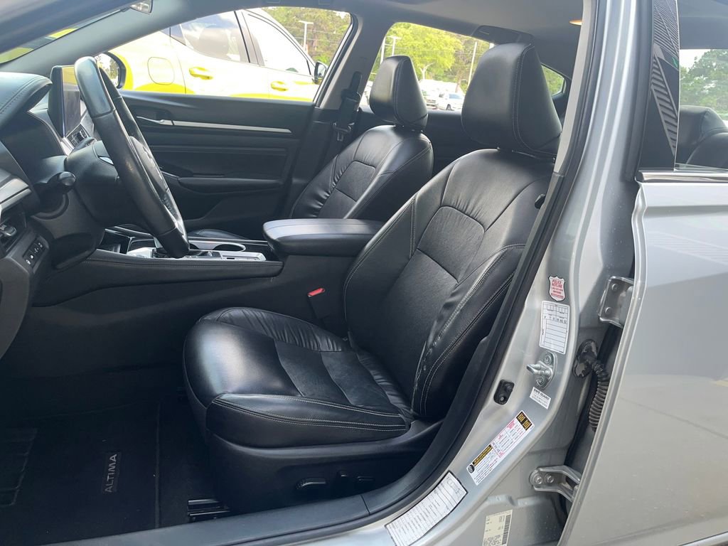 Used 2023 Nissan Altima 2.5 SL FWD image 11