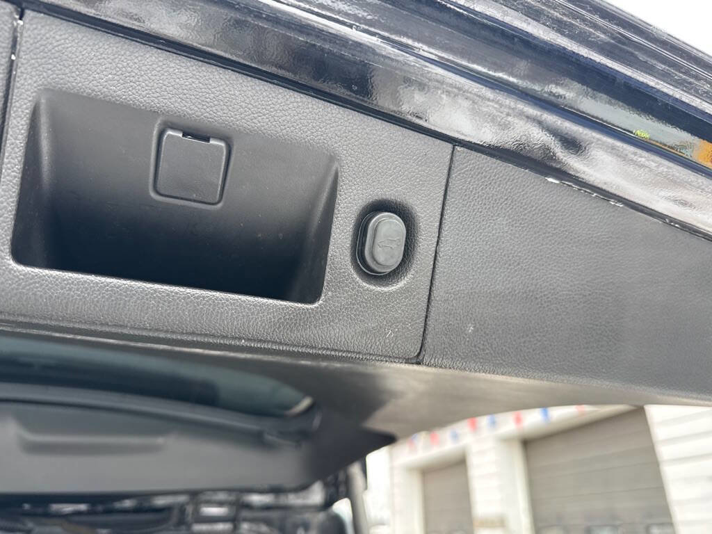 Used 2017 Chevrolet Tahoe LT image 29