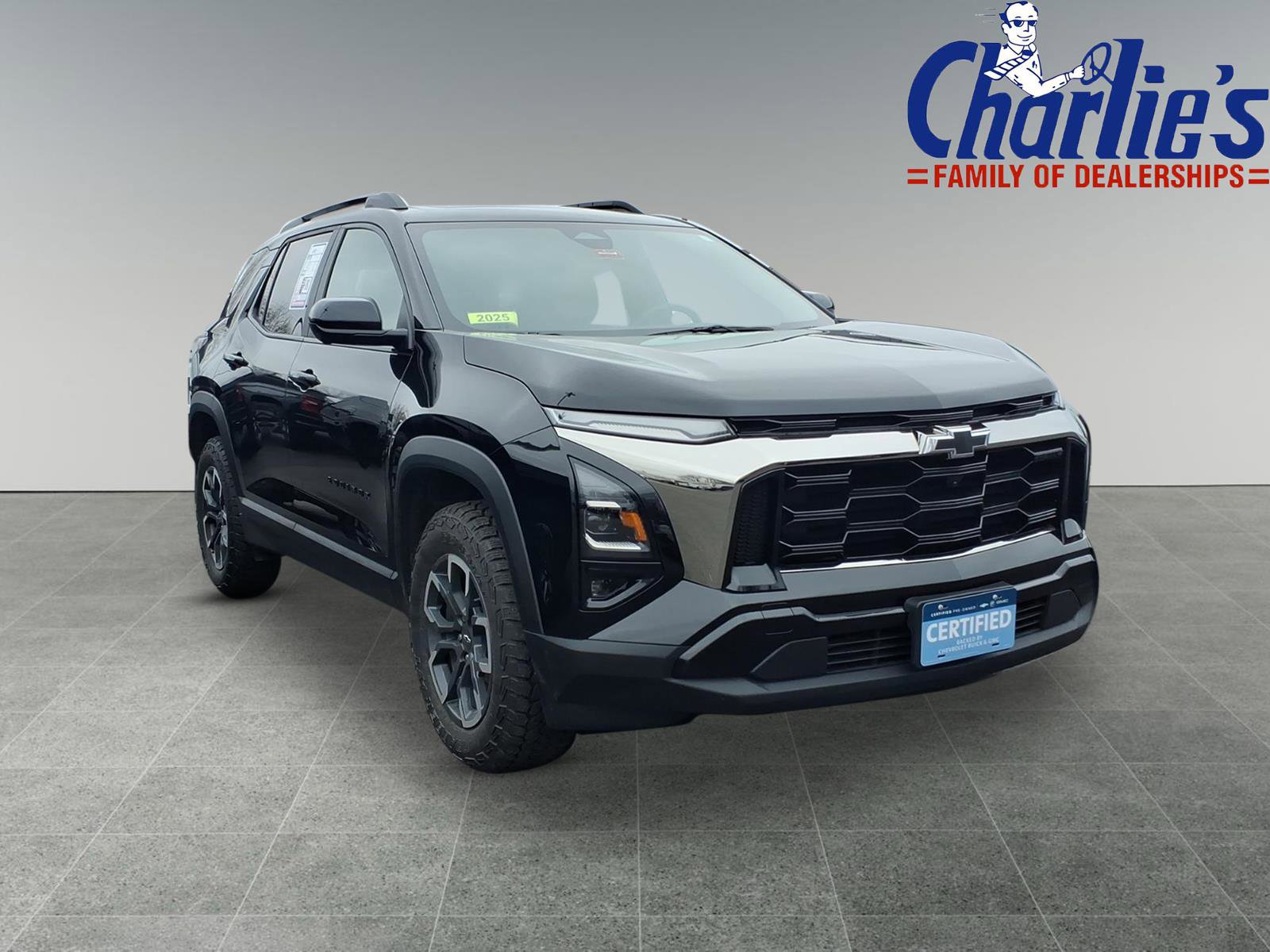 Used 2025 Chevrolet Equinox ACTIV w/ Safety and Technology Package AWD/4WD image 3
