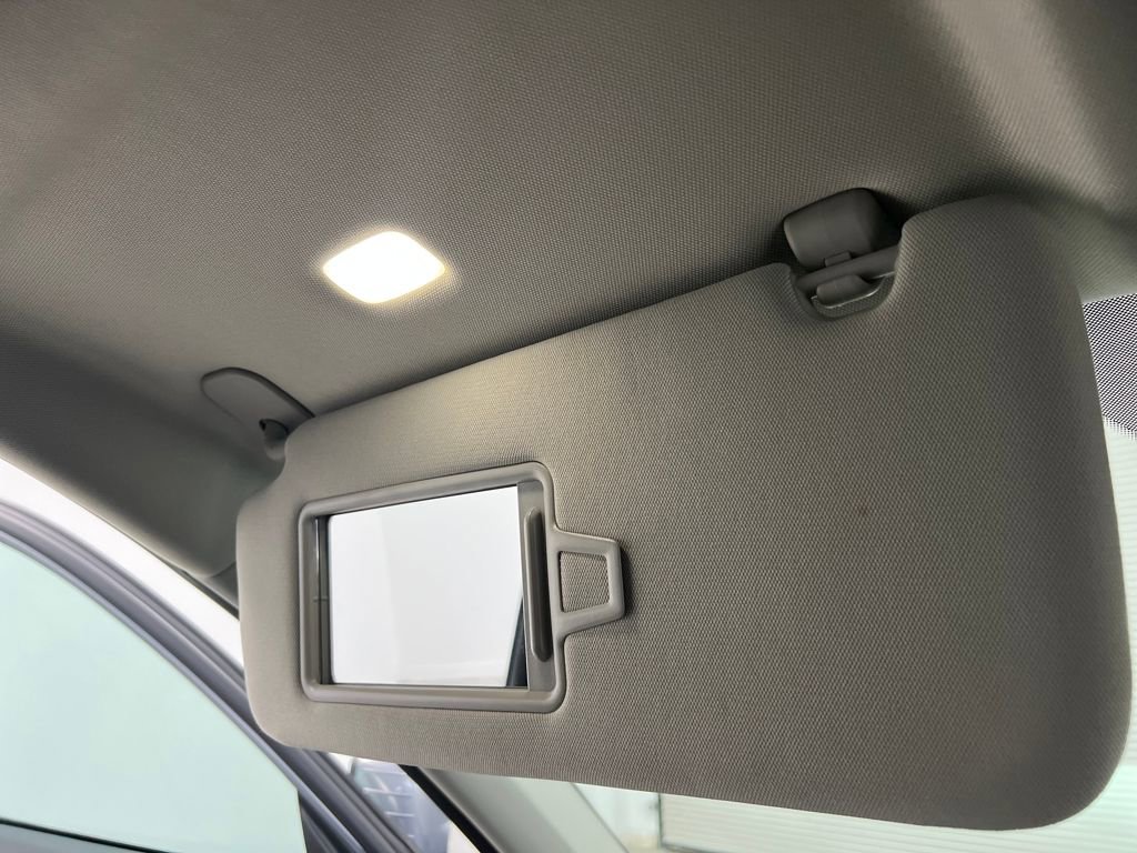 Used 2025 Kia Telluride S image 72