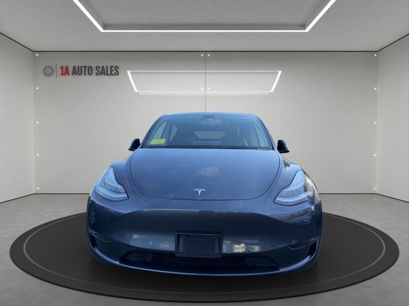 Used 2021 Tesla Model Y Long Range image 8