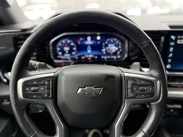 Used 2022 Chevrolet Silverado 1500 LT Trail Boss w/ Convenience Package II image 16