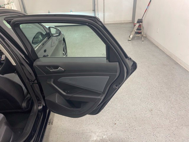 Used 2026 Volkswagen Jetta SE FWD image 28