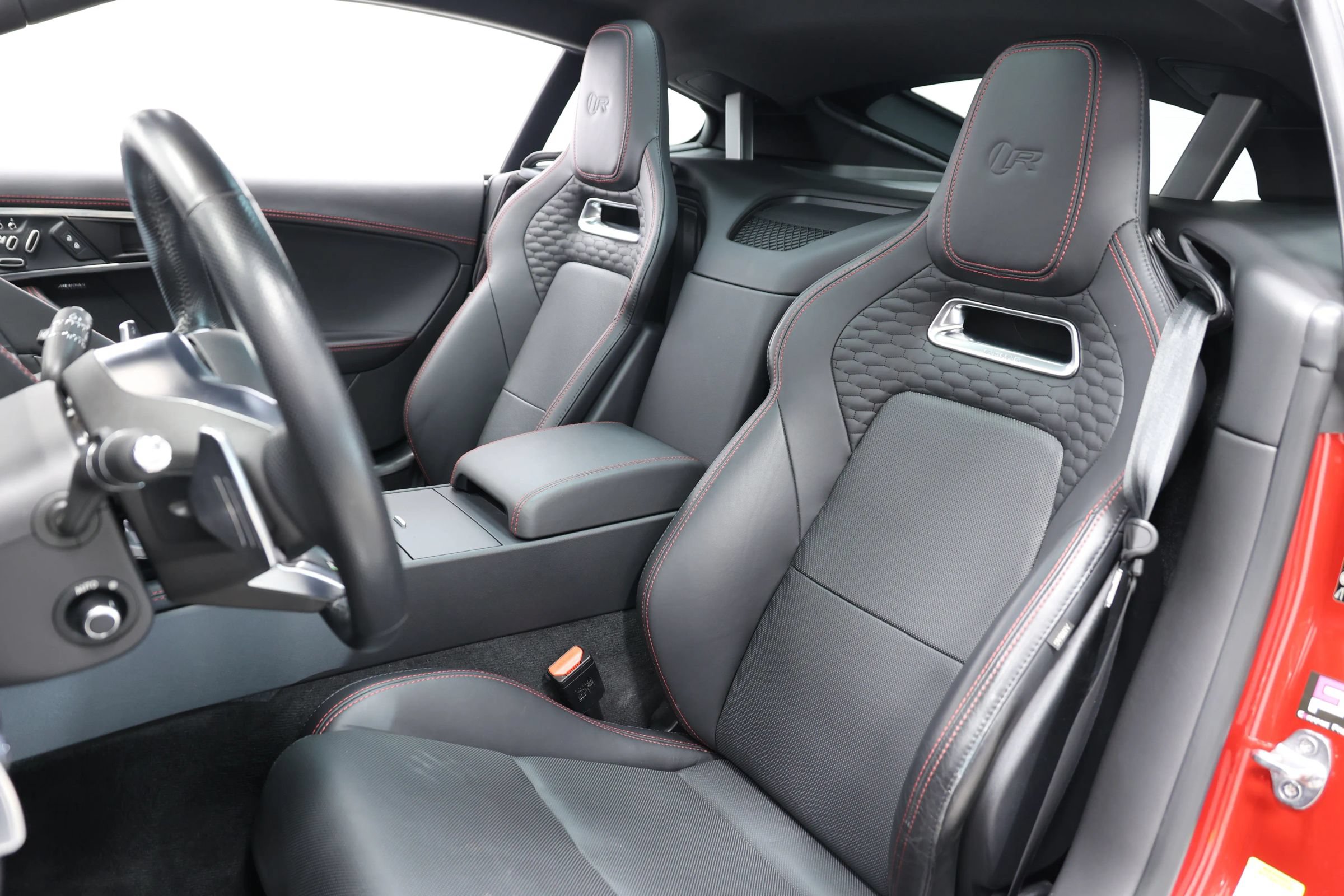 Used 2021 Jaguar F-TYPE R AWD/4WD image 16
