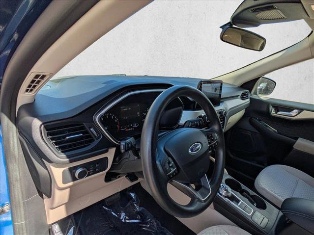 Used 2020 Ford Escape SE image 10