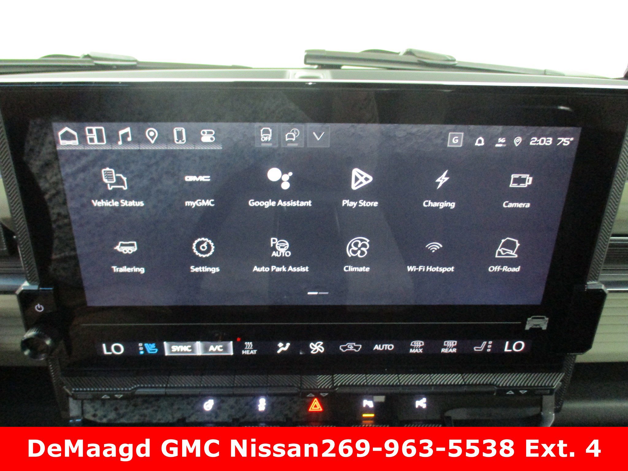 New 2026 GMC Hummer EV 4x4 Crew Cab w/ LPO, Dark Essentials Package image 25