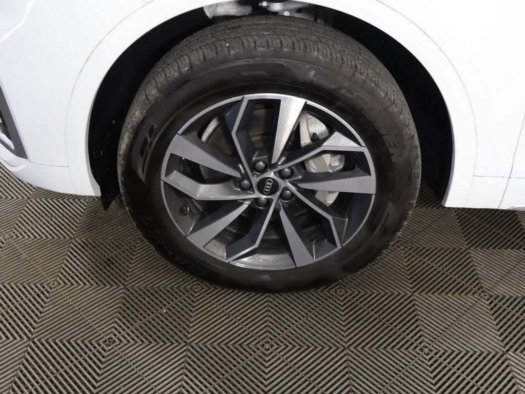 Used 2023 Audi Q5 2.0T Premium Plus AWD/4WD image 21