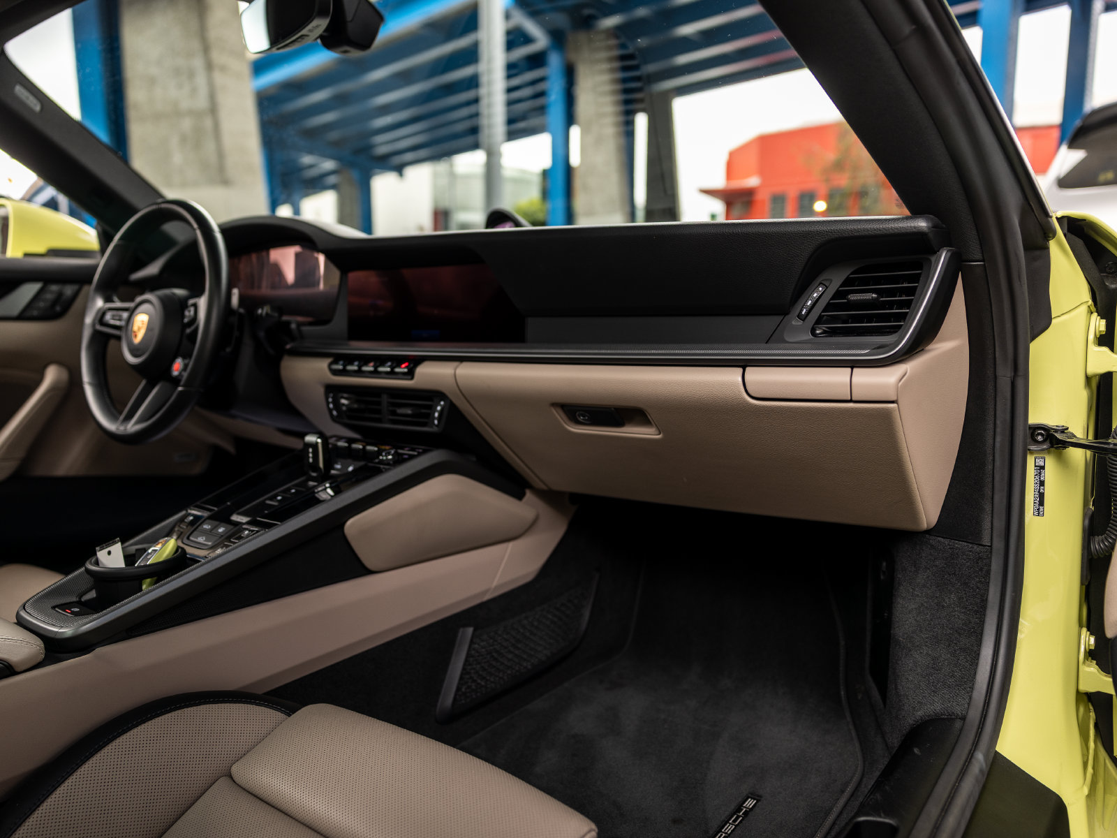 Certified 2025 Porsche 911 Carrera RWD image 30