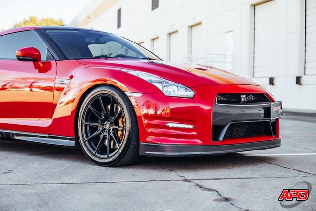 Used 2014 Nissan GT-R Premium image 62