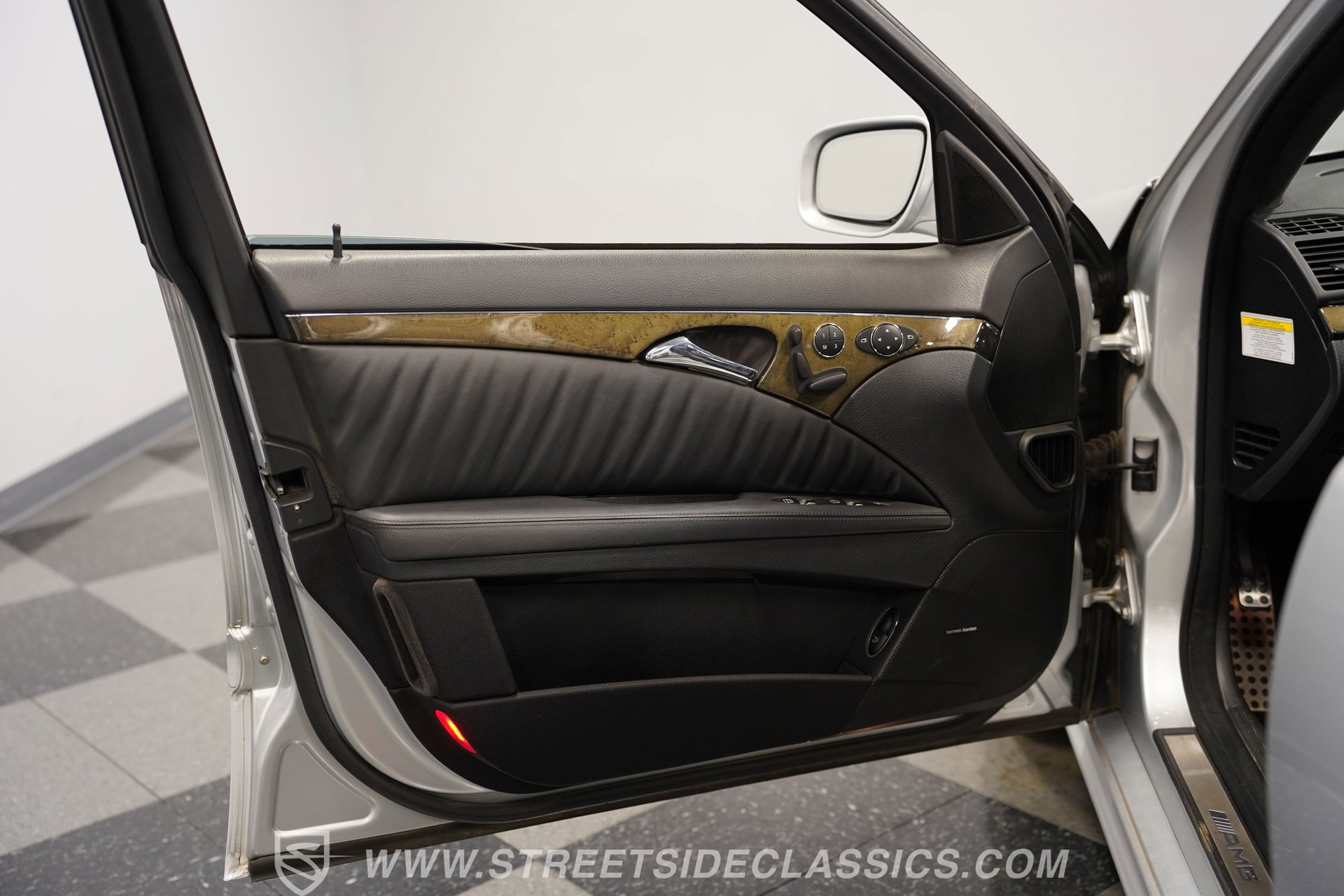 Used 2007 Mercedes-Benz E 63 AMG Sedan image 37