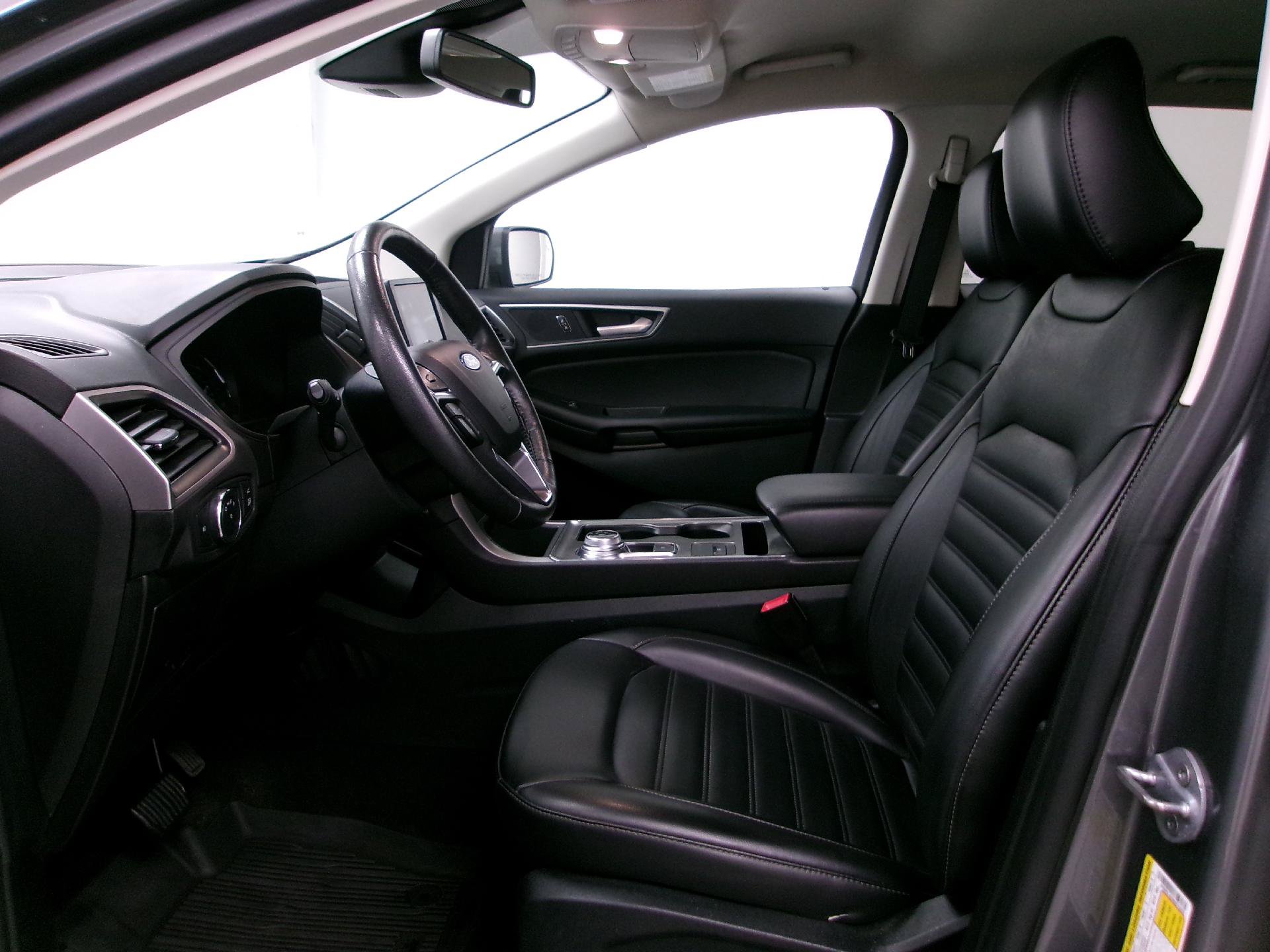 Used 2022 Ford Edge SEL w/ Convenience Package AWD/4WD image 9