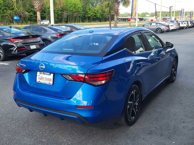 Used 2025 Nissan Sentra SV FWD image 2