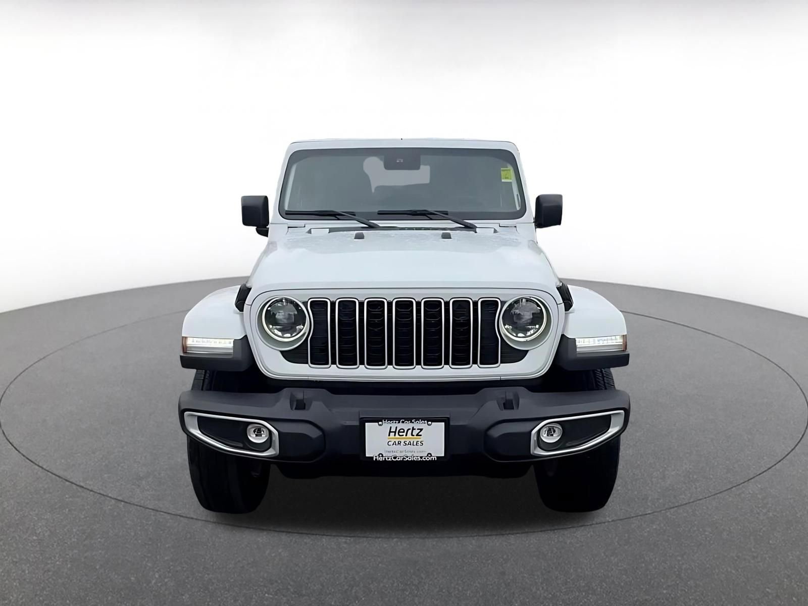 Used 2025 Jeep Wrangler Unlimited Sahara AWD/4WD image 4