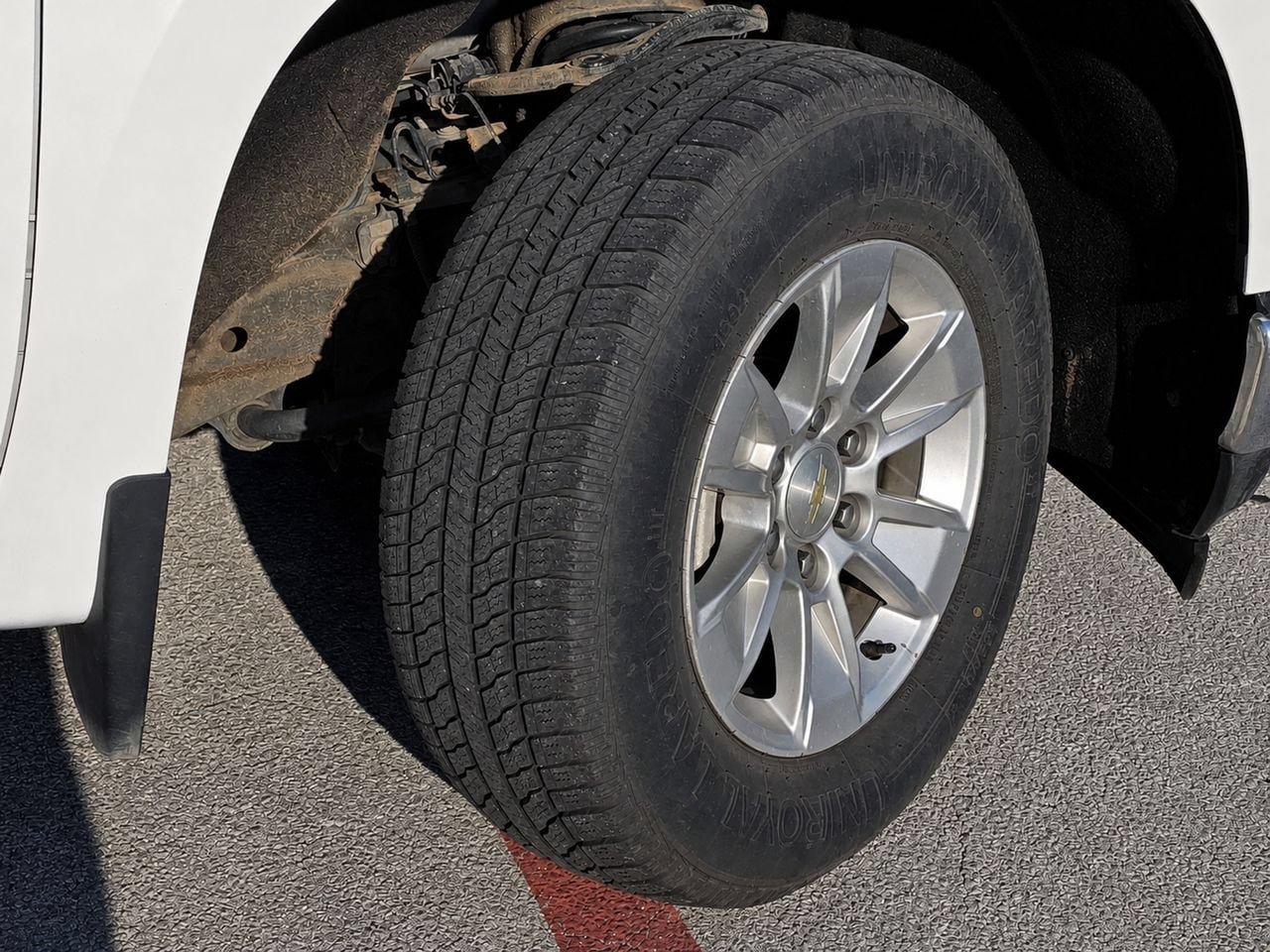 Certified 2020 Chevrolet Silverado 1500 LT AWD/4WD image 12