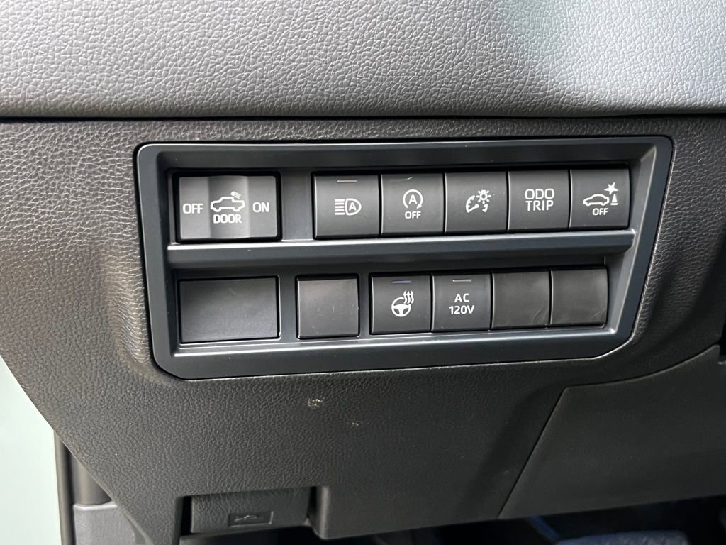 Used 2024 Toyota Tundra Limited image 21