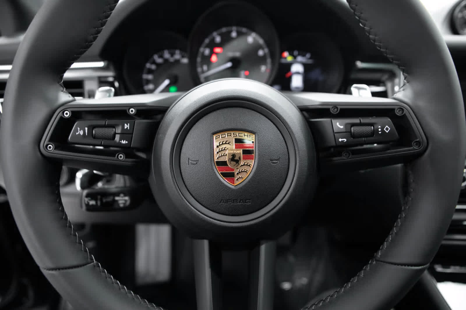 Certified 2026 Porsche Macan S AWD/4WD image 5