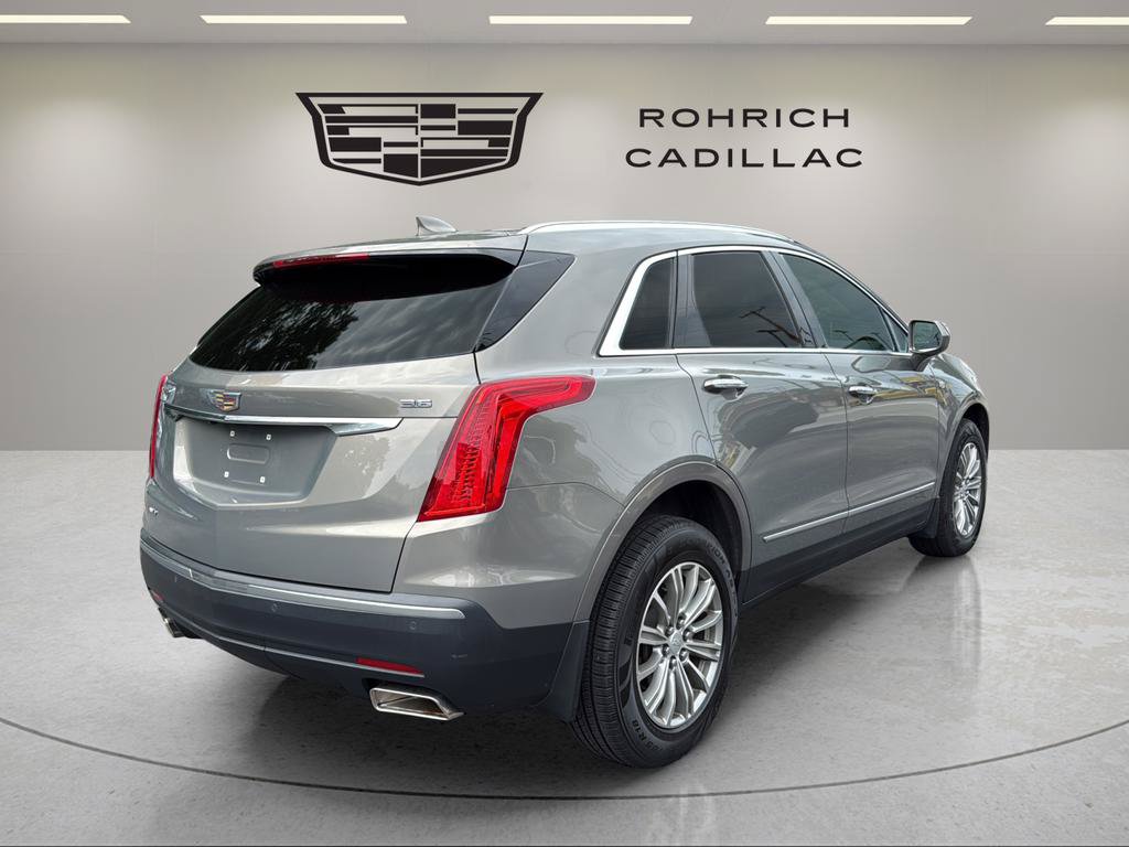 Used 2018 Cadillac XT5 Luxury w/ Driver Awareness Package AWD/4WD image 6