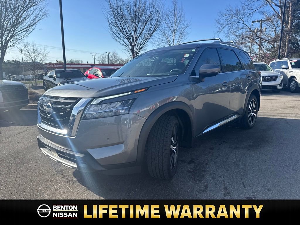 Certified 2024 Nissan Pathfinder Platinum w/ Cargo Package image 4