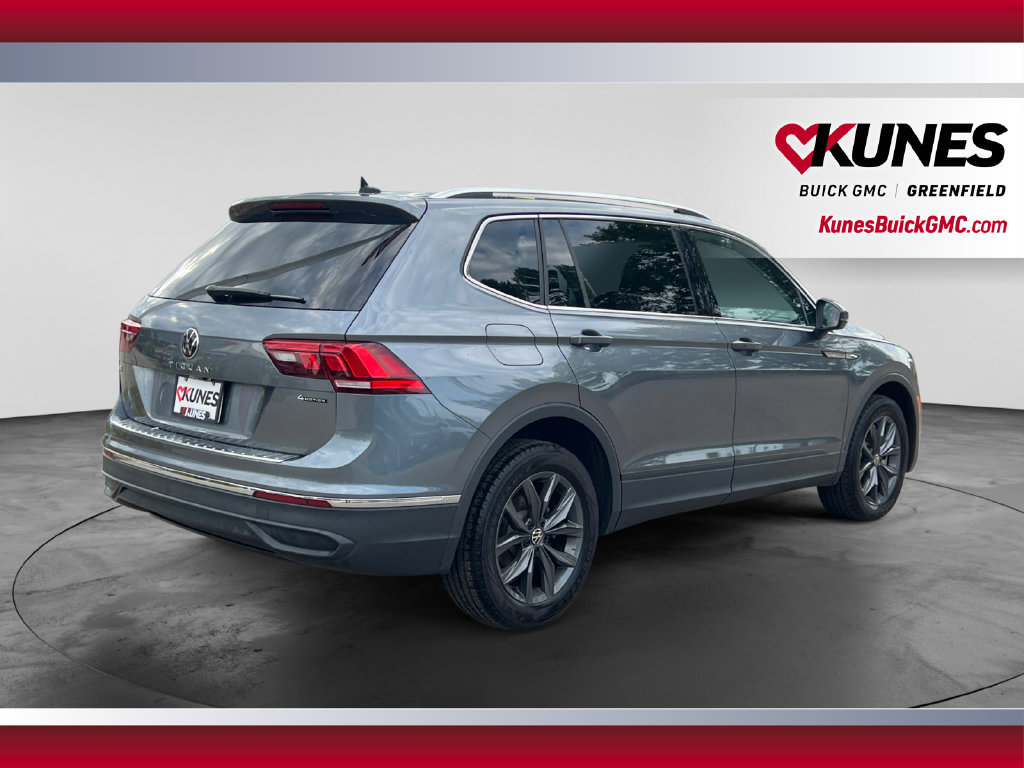 Used 2023 Volkswagen Tiguan SE AWD/4WD image 13
