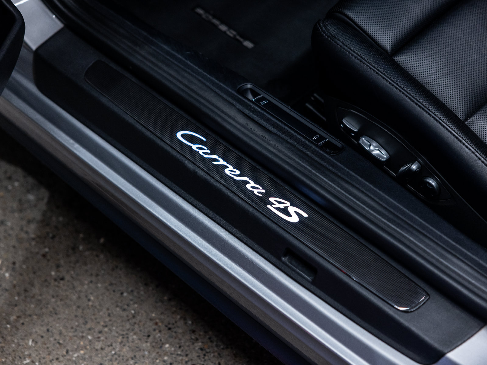 Certified 2017 Porsche 911 Carrera 4S AWD/4WD image 29