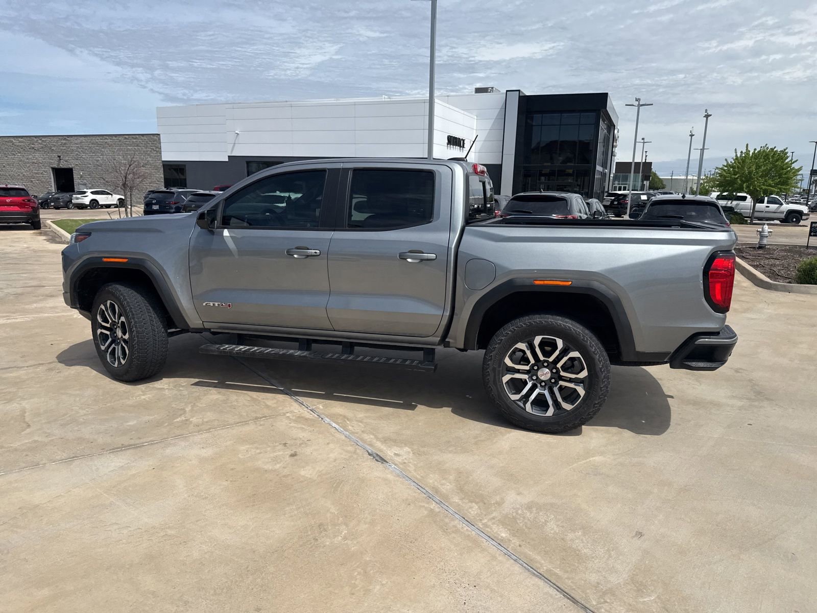 Used 2023 GMC Canyon AT4 w/ AT4 Premium Package image 17