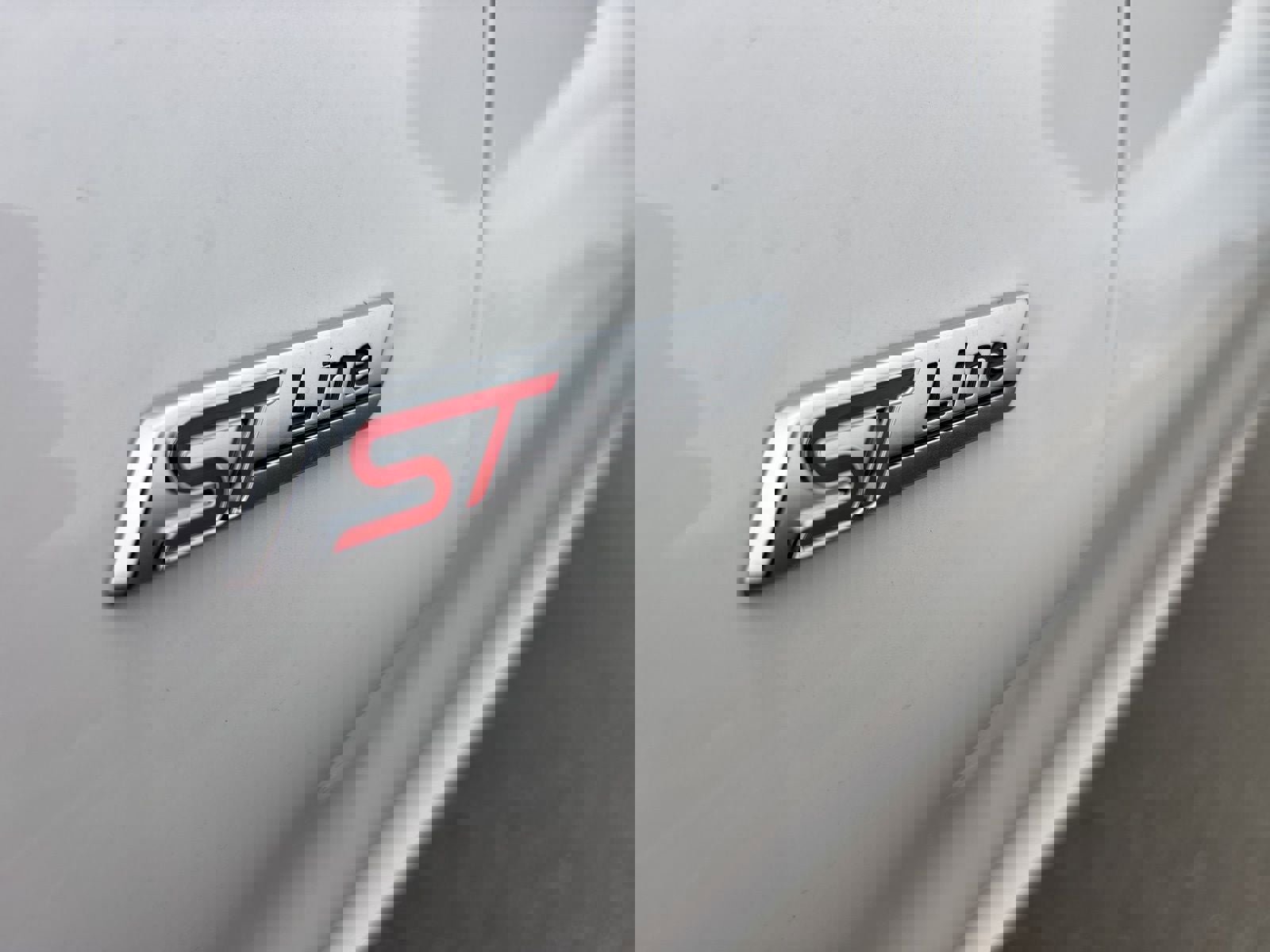 New 2026 Ford Explorer ST-Line image 12