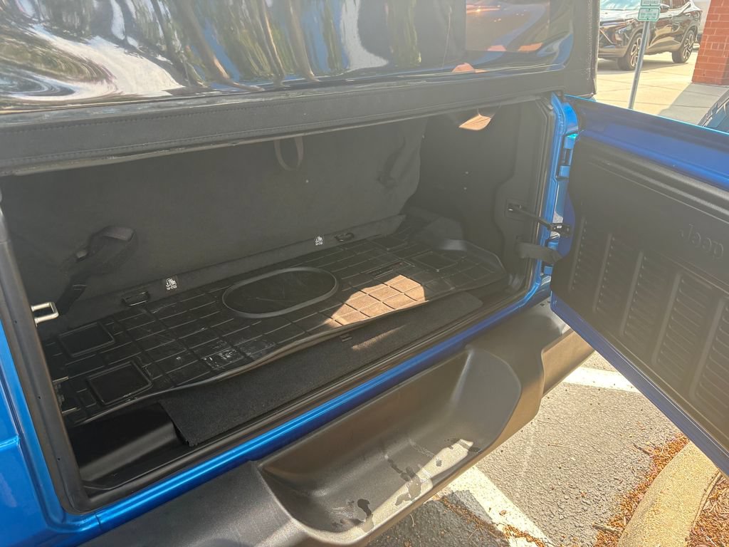 Used 2024 Jeep Wrangler Sport AWD/4WD image 15