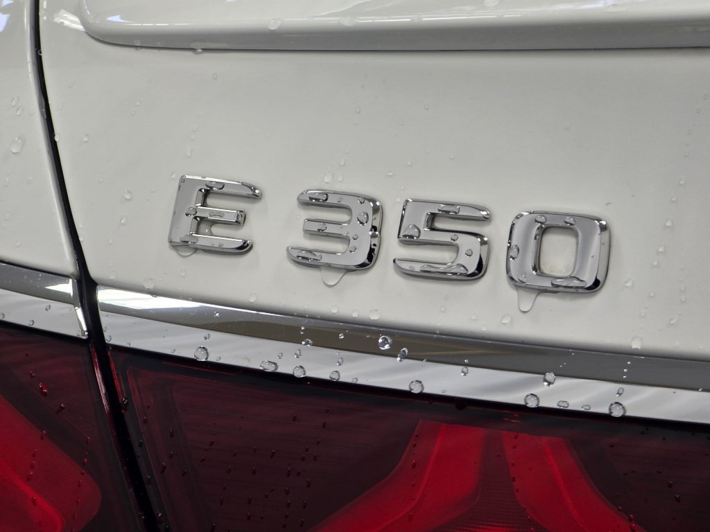 Used 2024 Mercedes-Benz E 350 4MATIC Sedan image 31