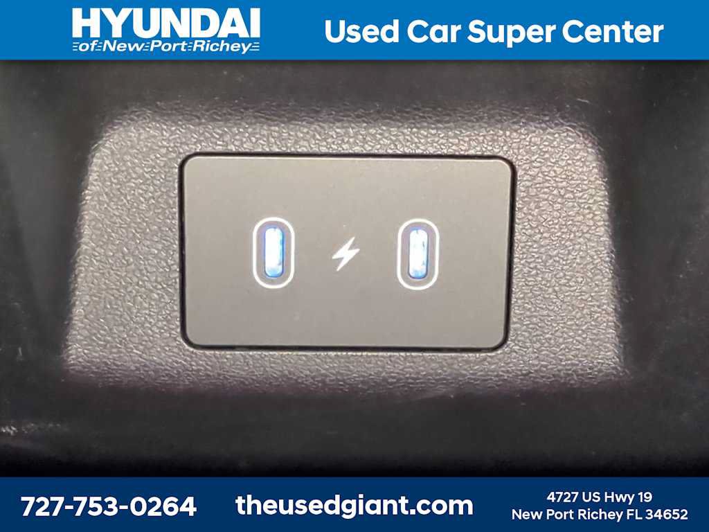Used 2025 Hyundai Santa Cruz SEL FWD image 15
