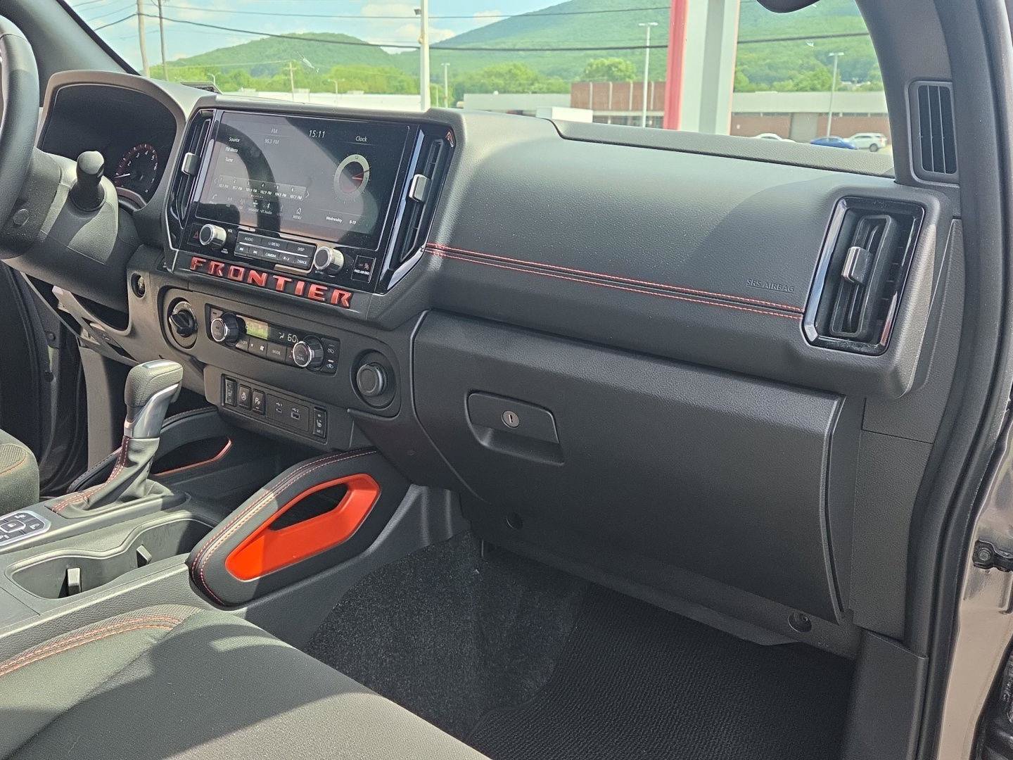 Used 2026 Nissan Frontier PRO-4X AWD/4WD image 17