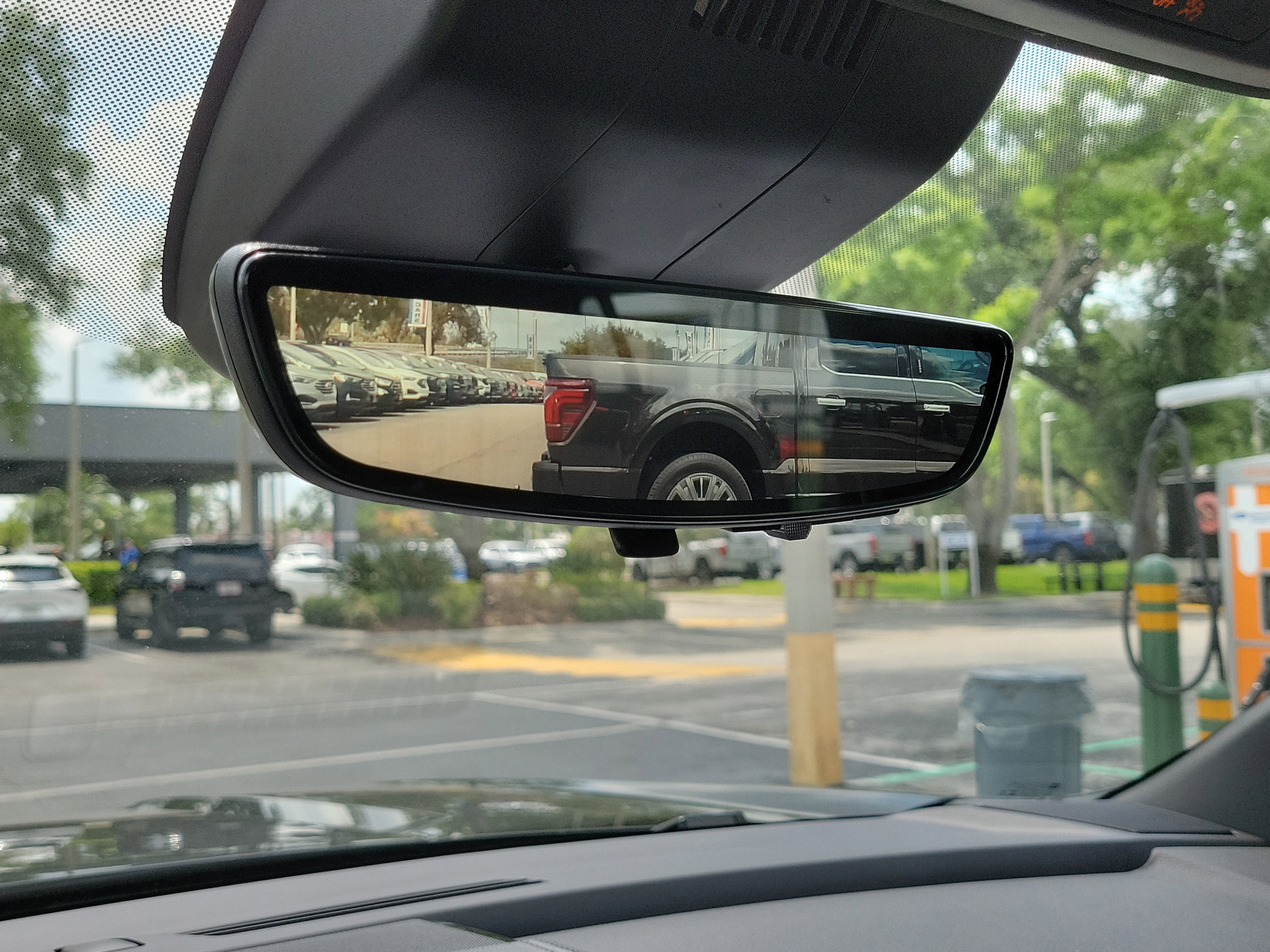 Used 2026 GMC Yukon Denali w/ Denali Reserve Package image 29