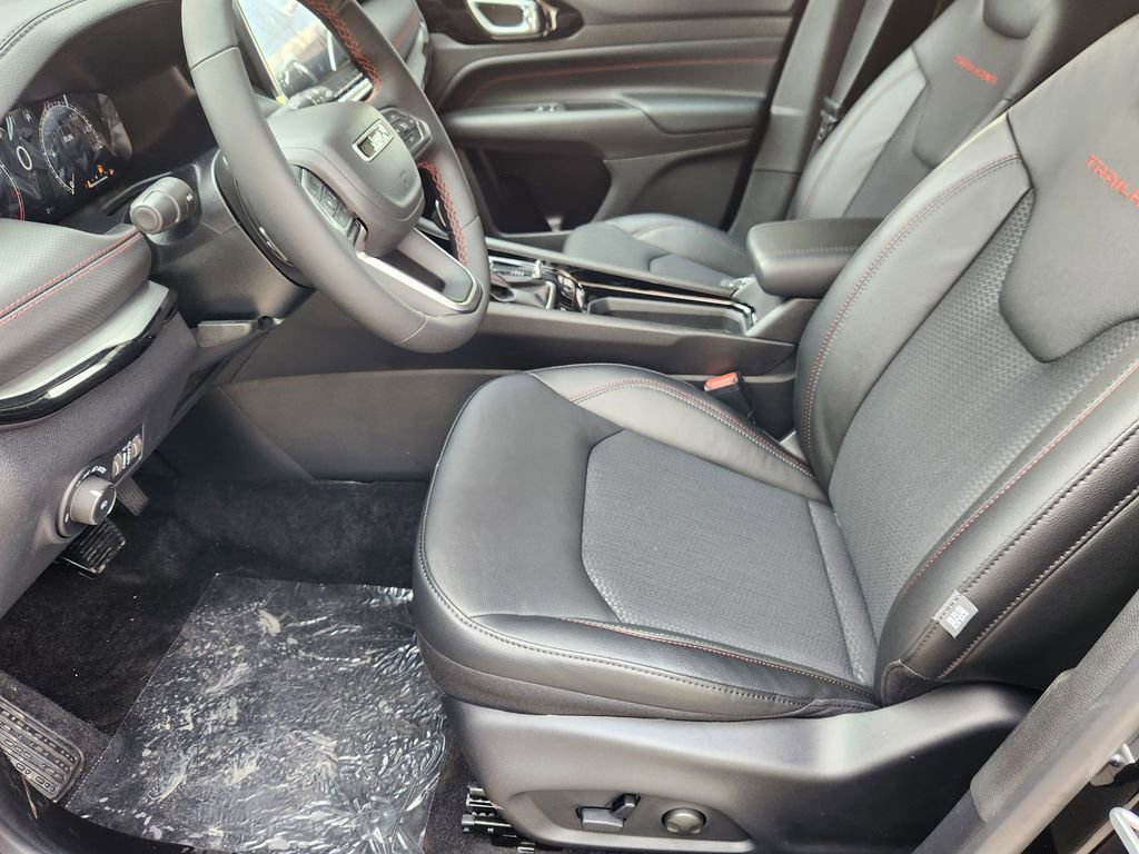 New 2026 Jeep Compass Trailhawk w/ Sun, Sound & Navigation Group image 7