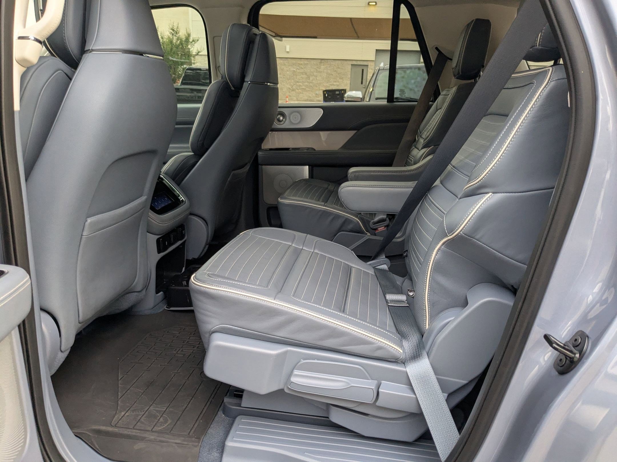 Used 2024 Lincoln Navigator L Black Label AWD/4WD image 20