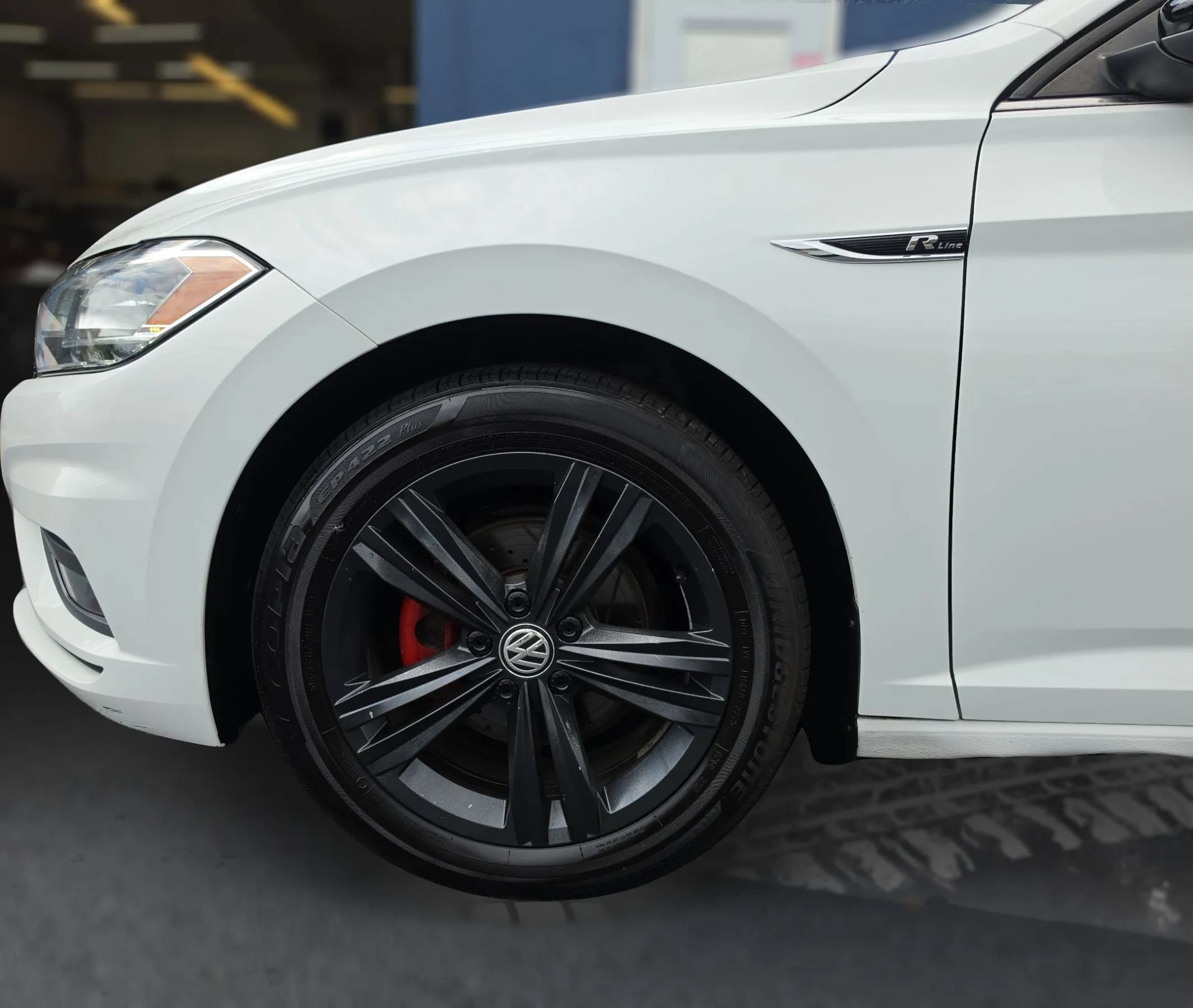 Used 2020 Volkswagen Jetta R-Line w/ R-Line Cold Weather Package FWD image 19