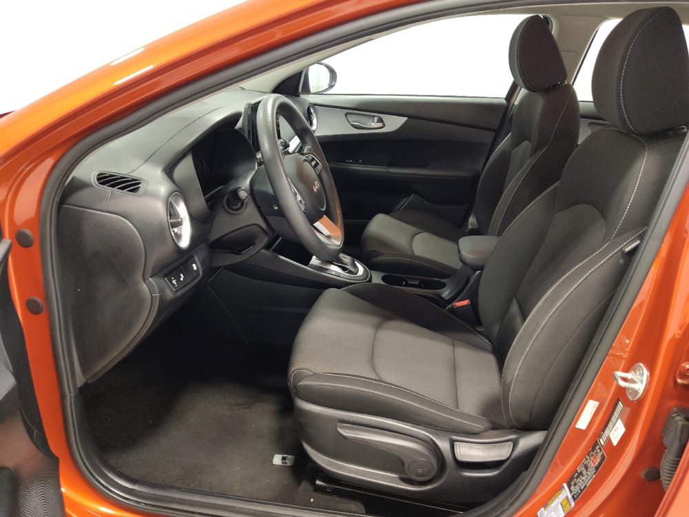Used 2023 Kia Forte LXS w/ LXS Technology Package FWD image 17