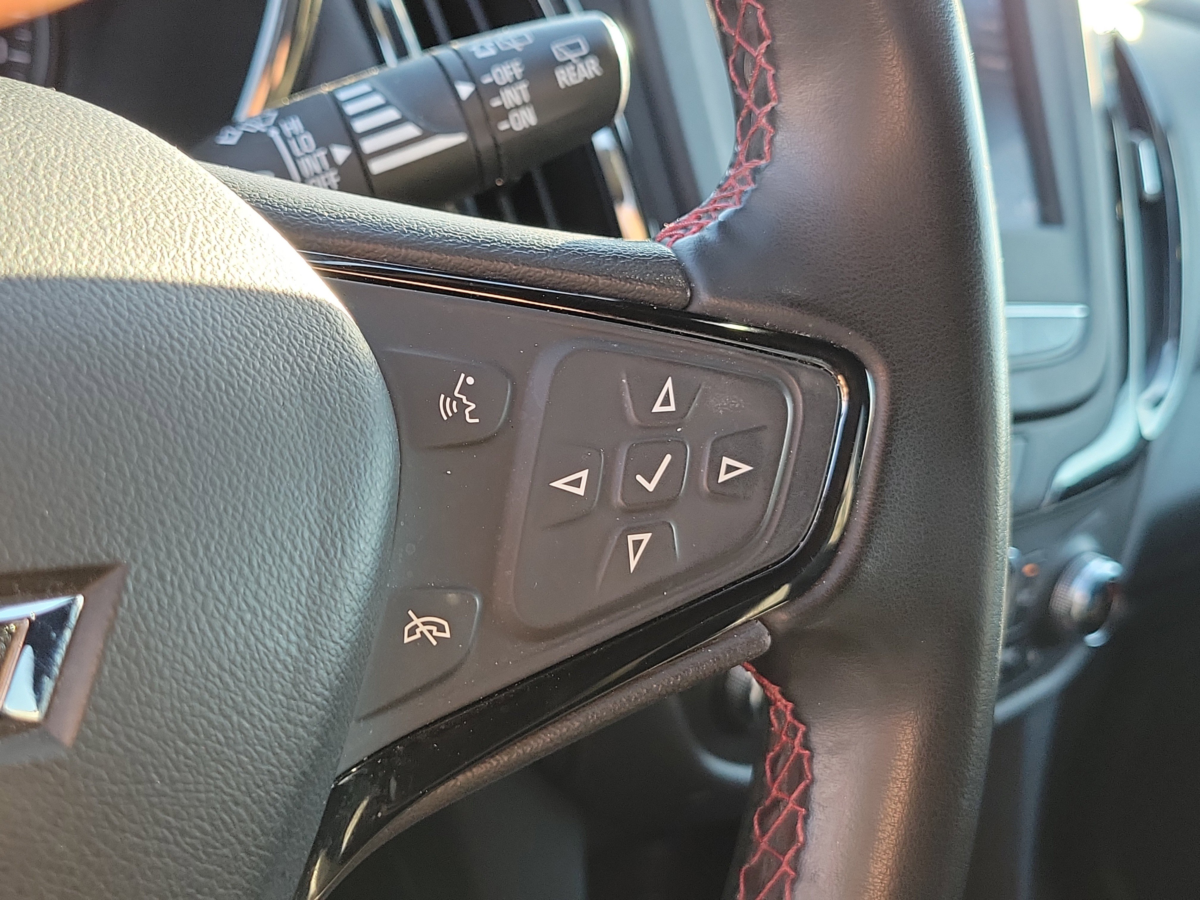 Used 2024 Chevrolet Equinox RS image 25