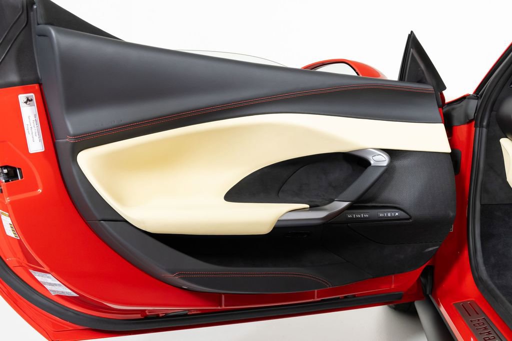 Used 2024 Ferrari 296 GTS image 32