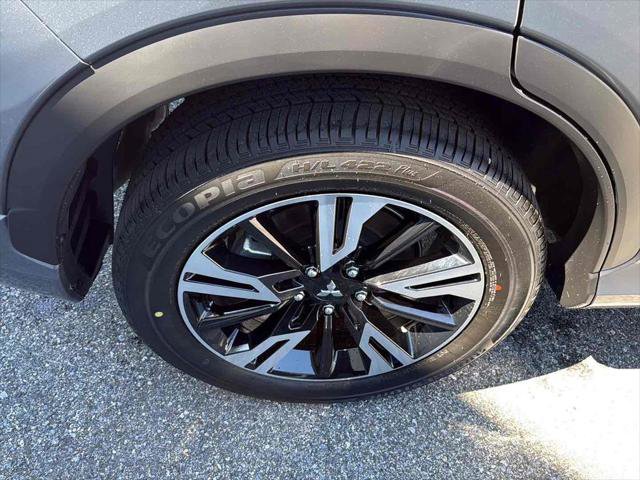 New 2026 Mitsubishi Eclipse Cross SEL image 12